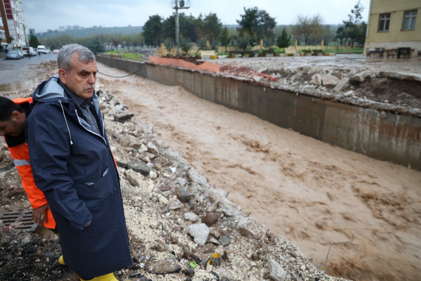 Beyazgül taşkın derelerinde incelemelerde bulundu