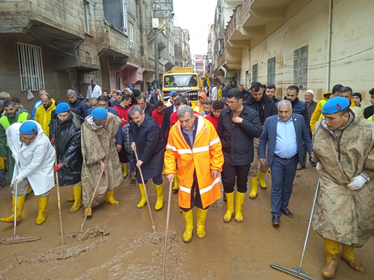 Mustafa Destici selin vurduğu Urfa’da