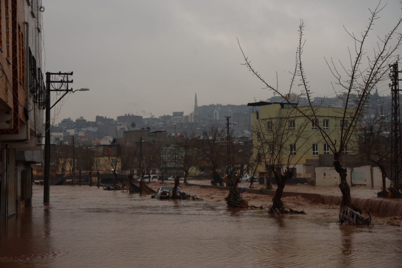 Urfa'da okullar 1 gün daha tatil edildi