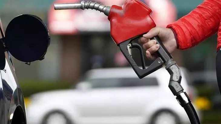 Benzine zam geliyor