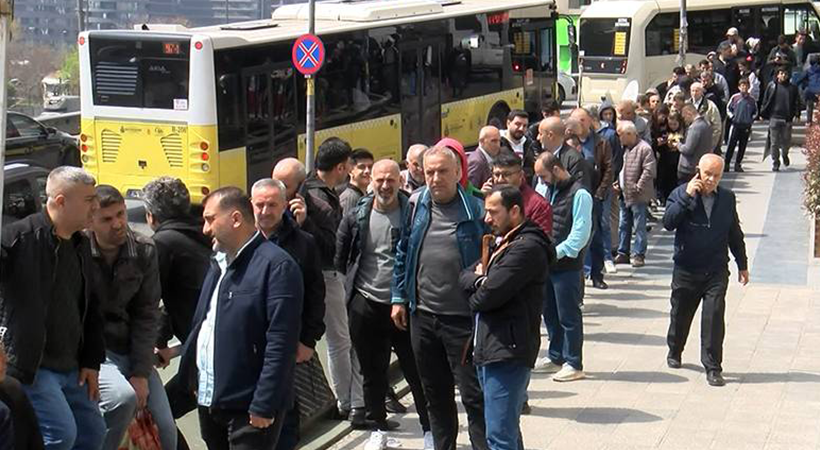 İstanbul'da ucuz satış yapan Urfalı baklavacıya yoğun ilgi