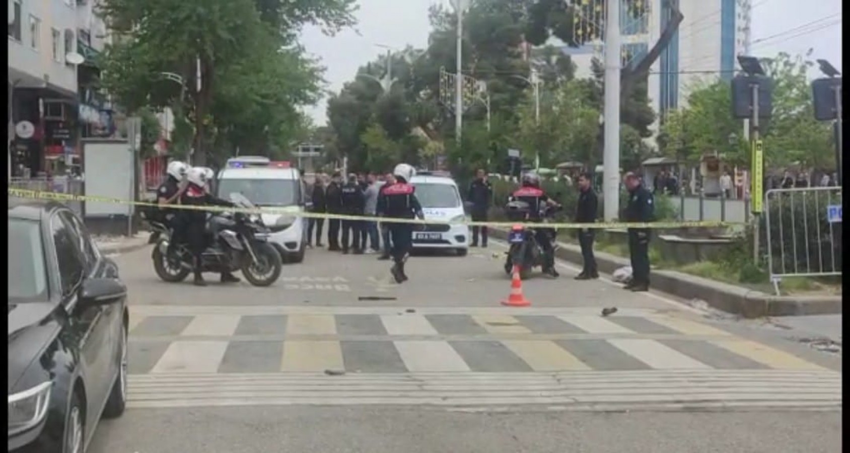 Urfa’da kentin göbeğinde silahlı kavga! 1 yaralı;