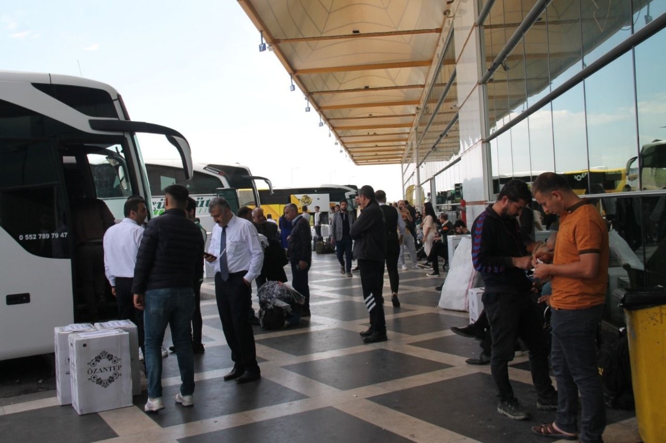 AFAD: Bölgeye dönmek isteyen depremzedelerin yol masrafı karşılanacak