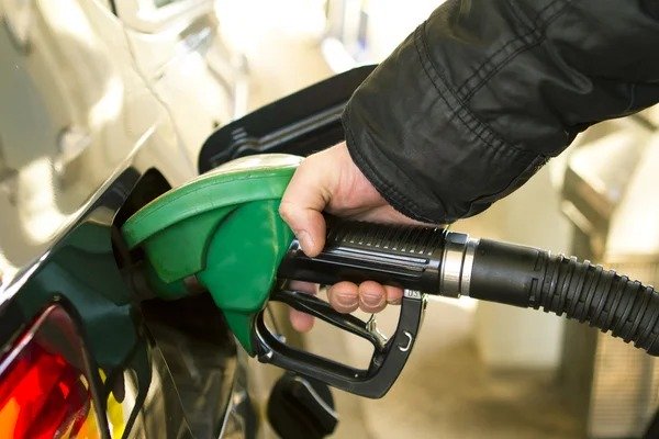 Benzine gelen zam pompaya yansıdı