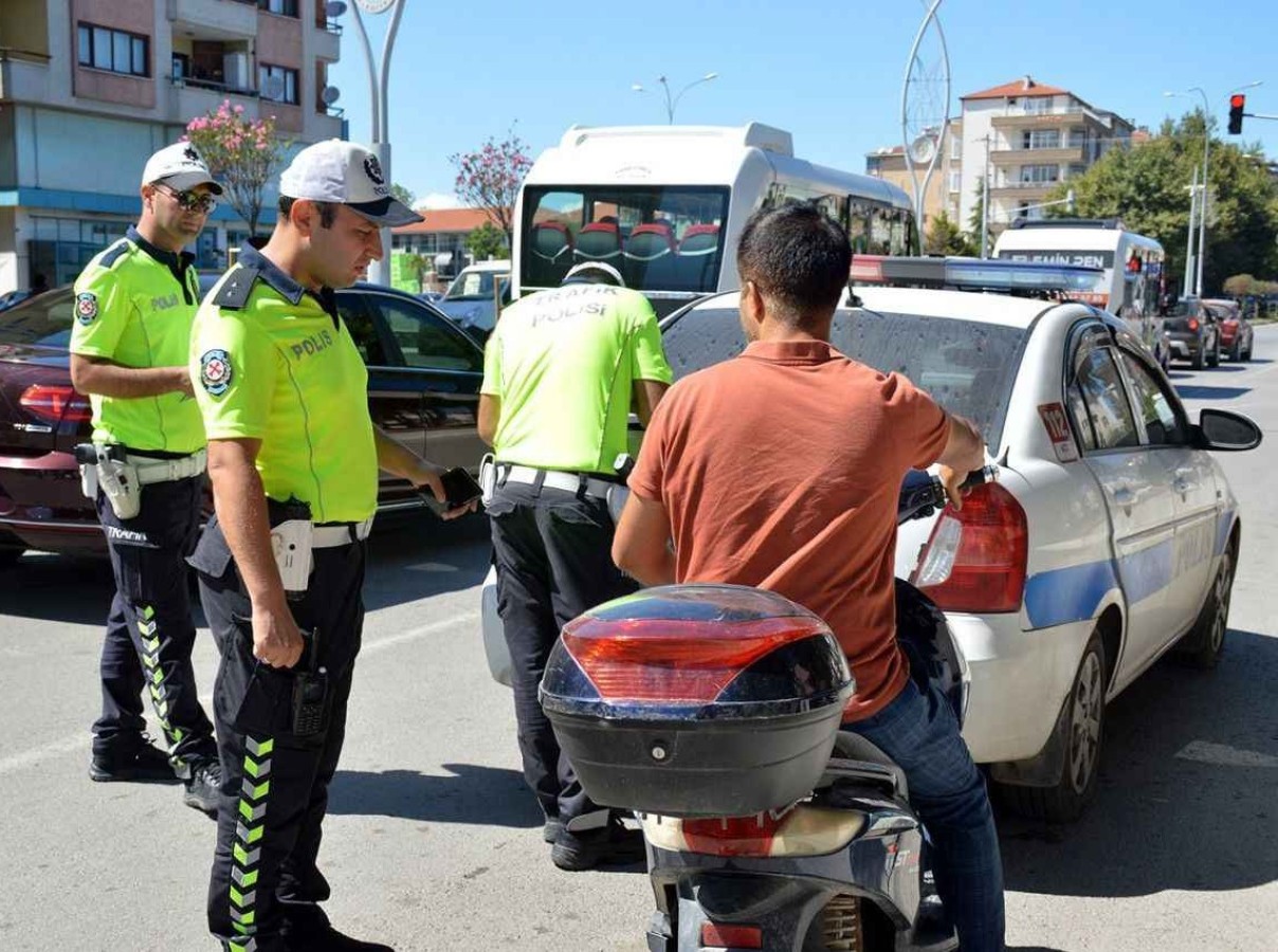 Urfa’nın ilçesinde motosiklet denetimi!;