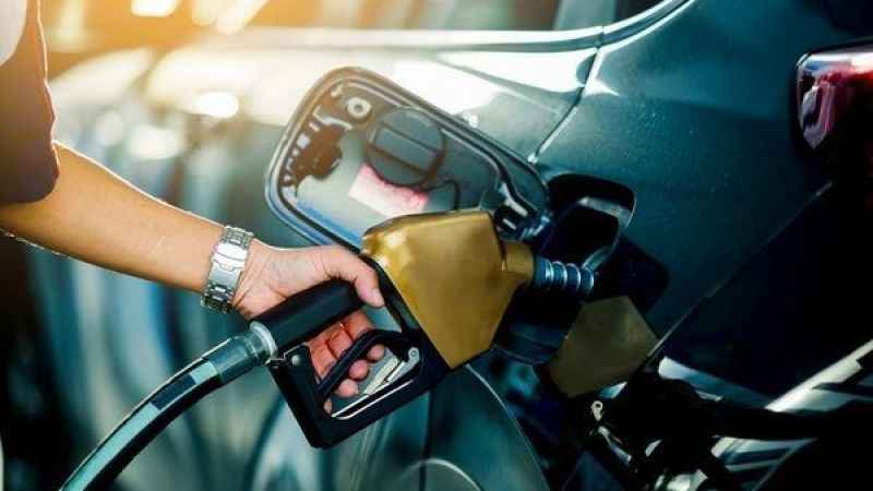 Benzine perşembe gününden itibaren indirim geliyor