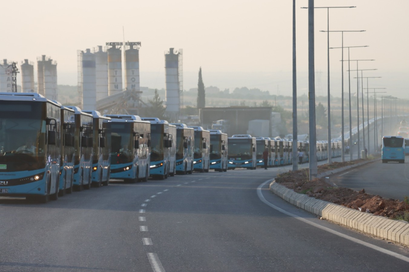 Büyükşehir 750 aracını tanıttı!