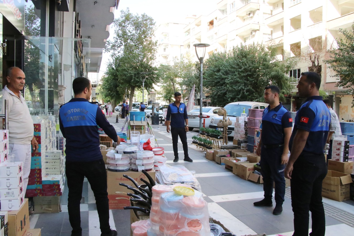 Haliliye’de zabıta kaldırım işgali denetimi gerçekleştirdi