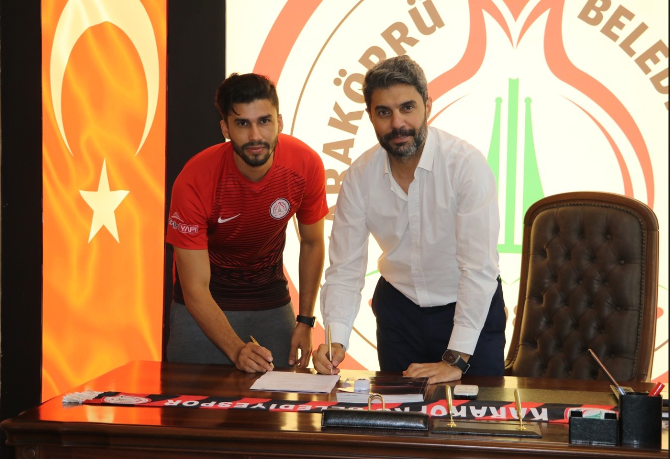 Karakprüspor’dan orta sahaya takviye!