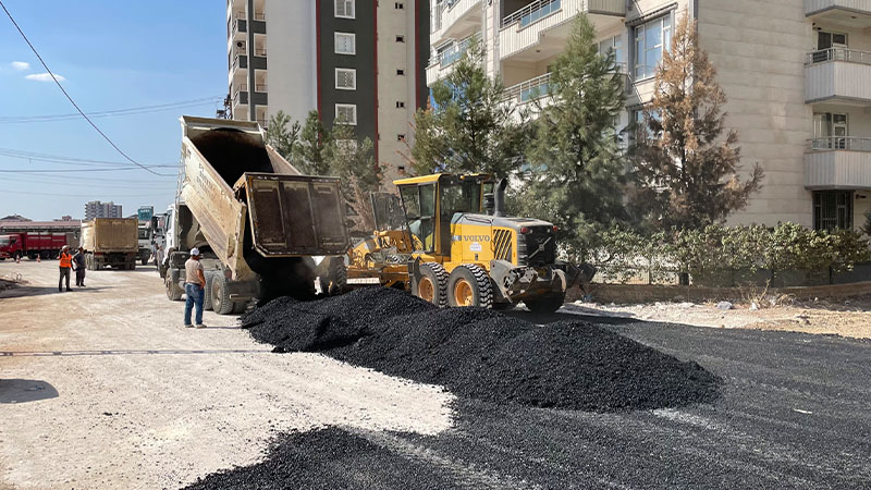 Siverek'te altyapı yenileme çalışmaları devam ediyor