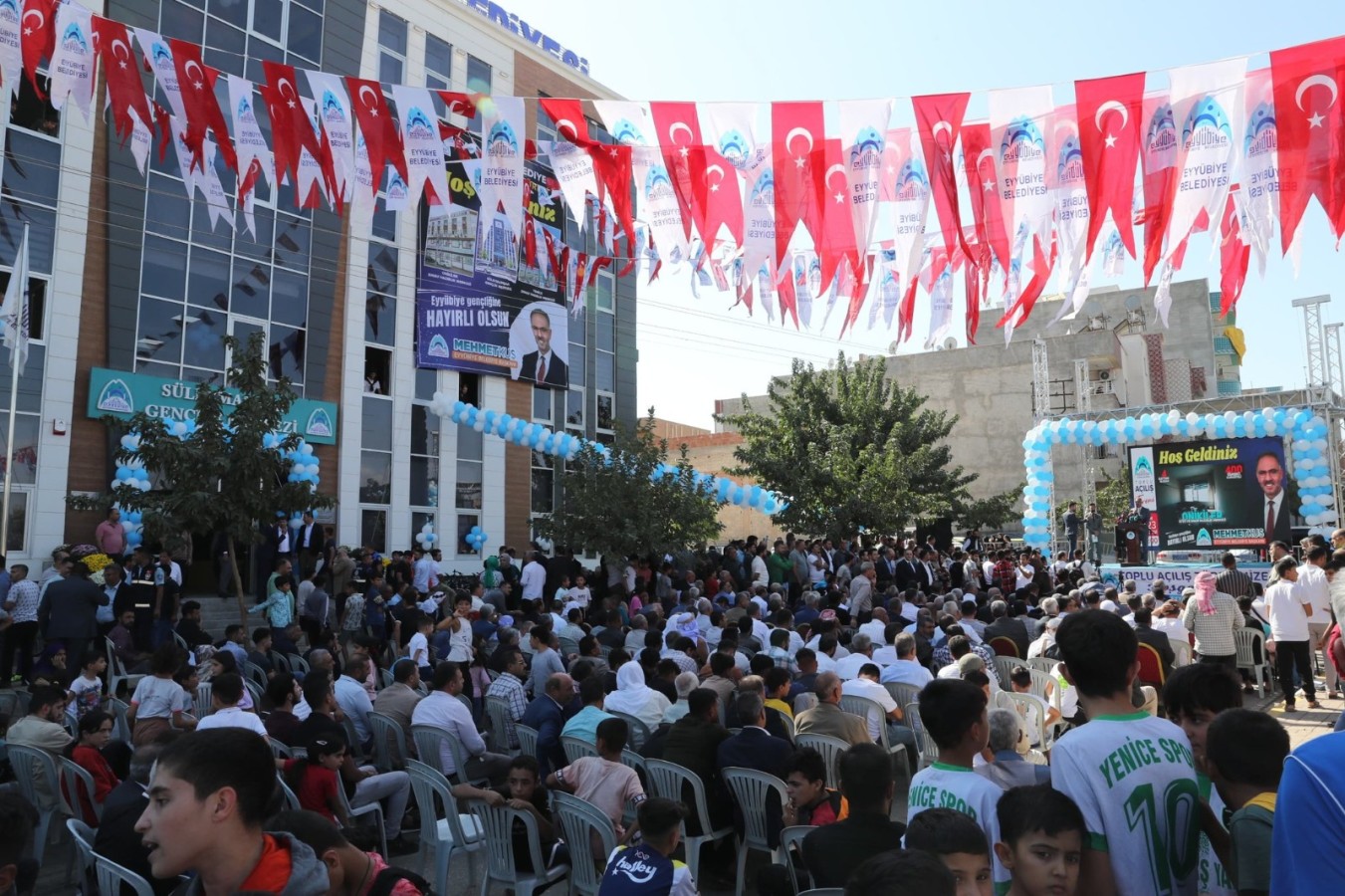 Eyyübiye'de gençlere dev hizmet açılışı