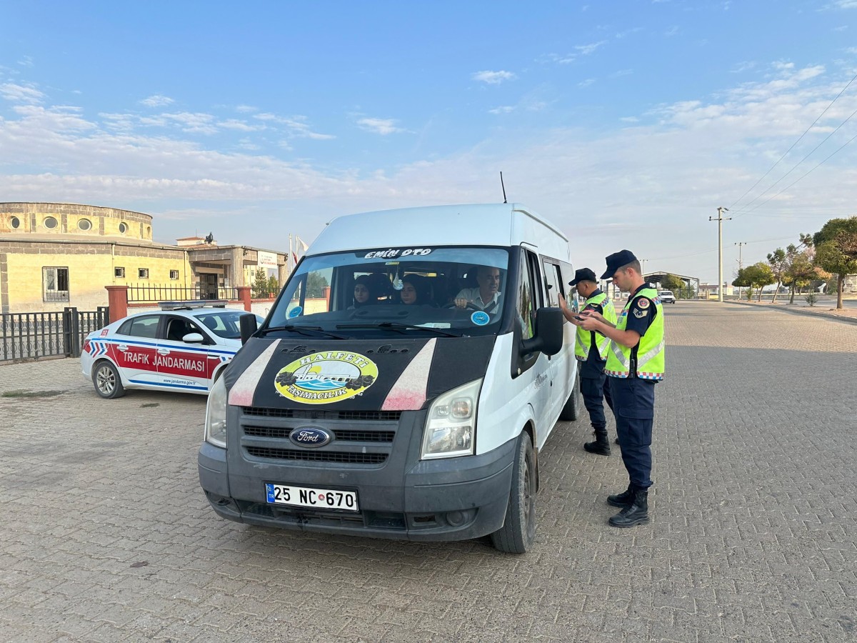 Halfeti’de servisi denetimi