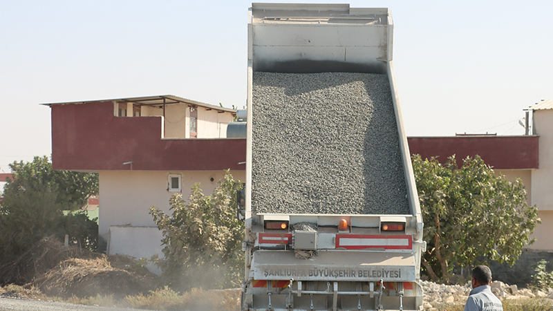 Harran'ın kırsal yolları yenilendi