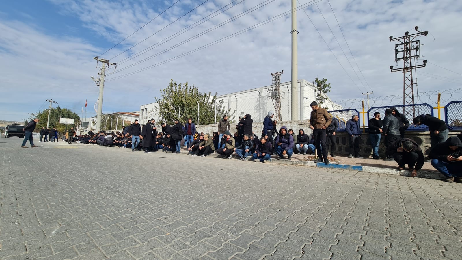 Urfa’da tekstil fabrikasında işçilerin eylemi 4. gününde sürüyor