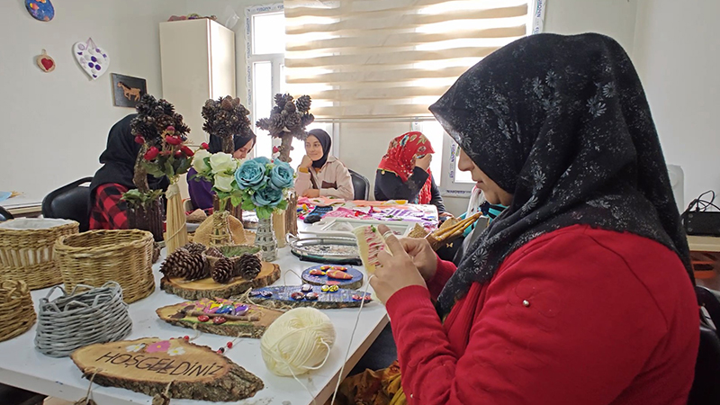 Eyyübiyeli kadınlar sosyal ve ekonomik hayatla tanıştı