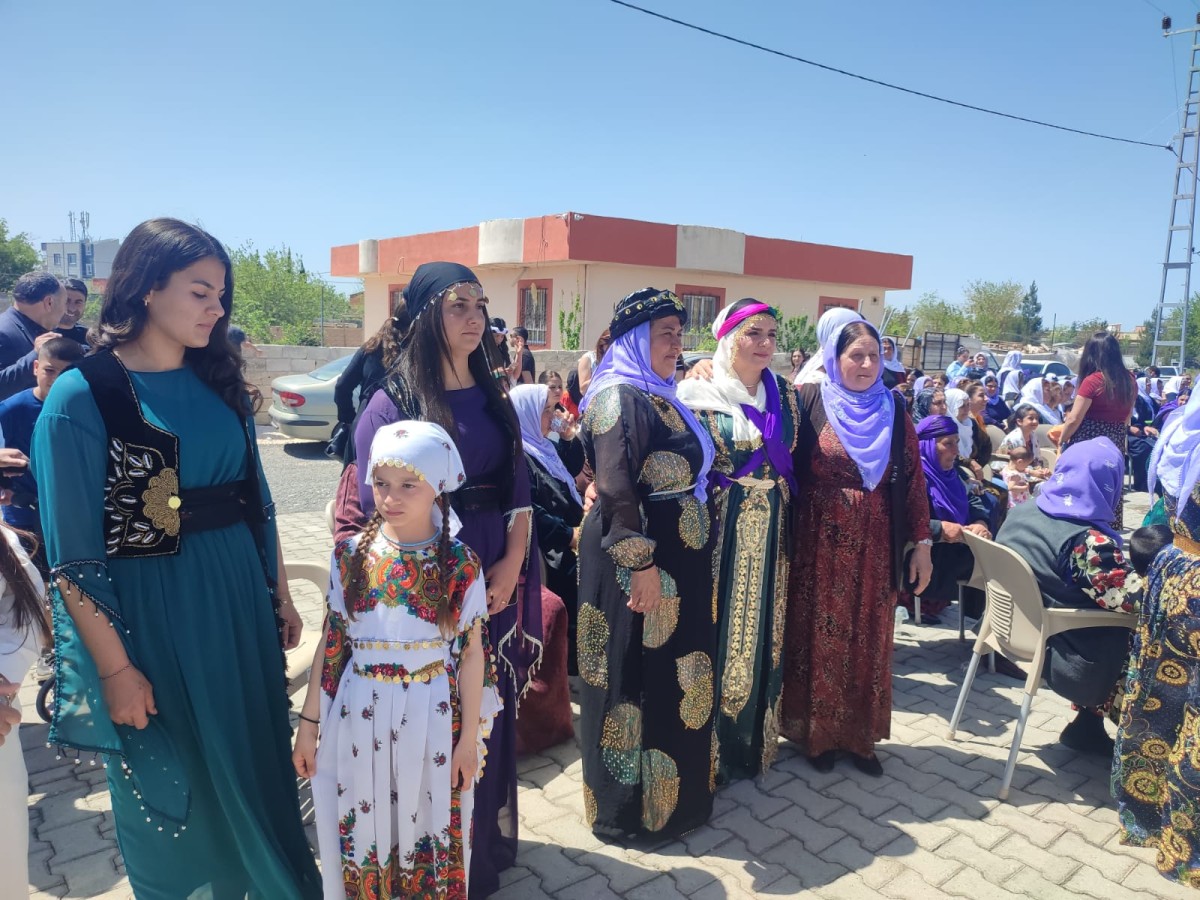 Viranşehir’de Ezidiler Çarşema Sor Bayramı'nı kutladı