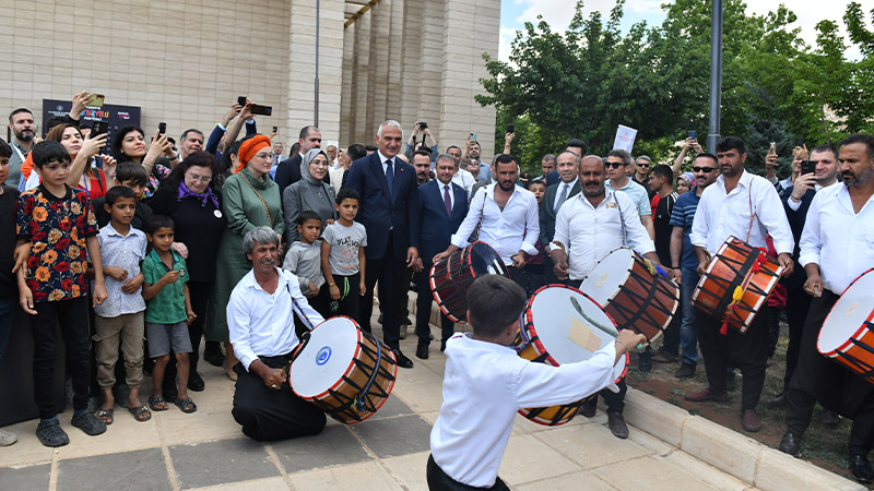 Bakan Ersoy: Şanlıurfa şu anda dünya Neolitik Çağ araştırmalarının da merkezidir