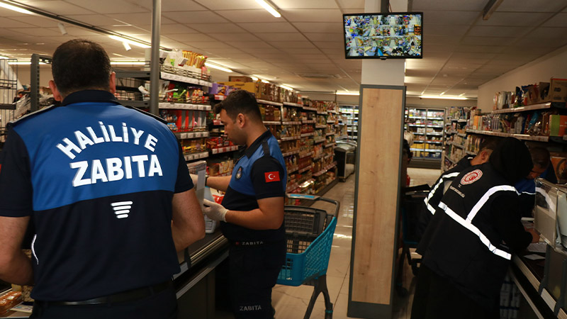 Haliliye’de market ve restoranlara sıkı denetim