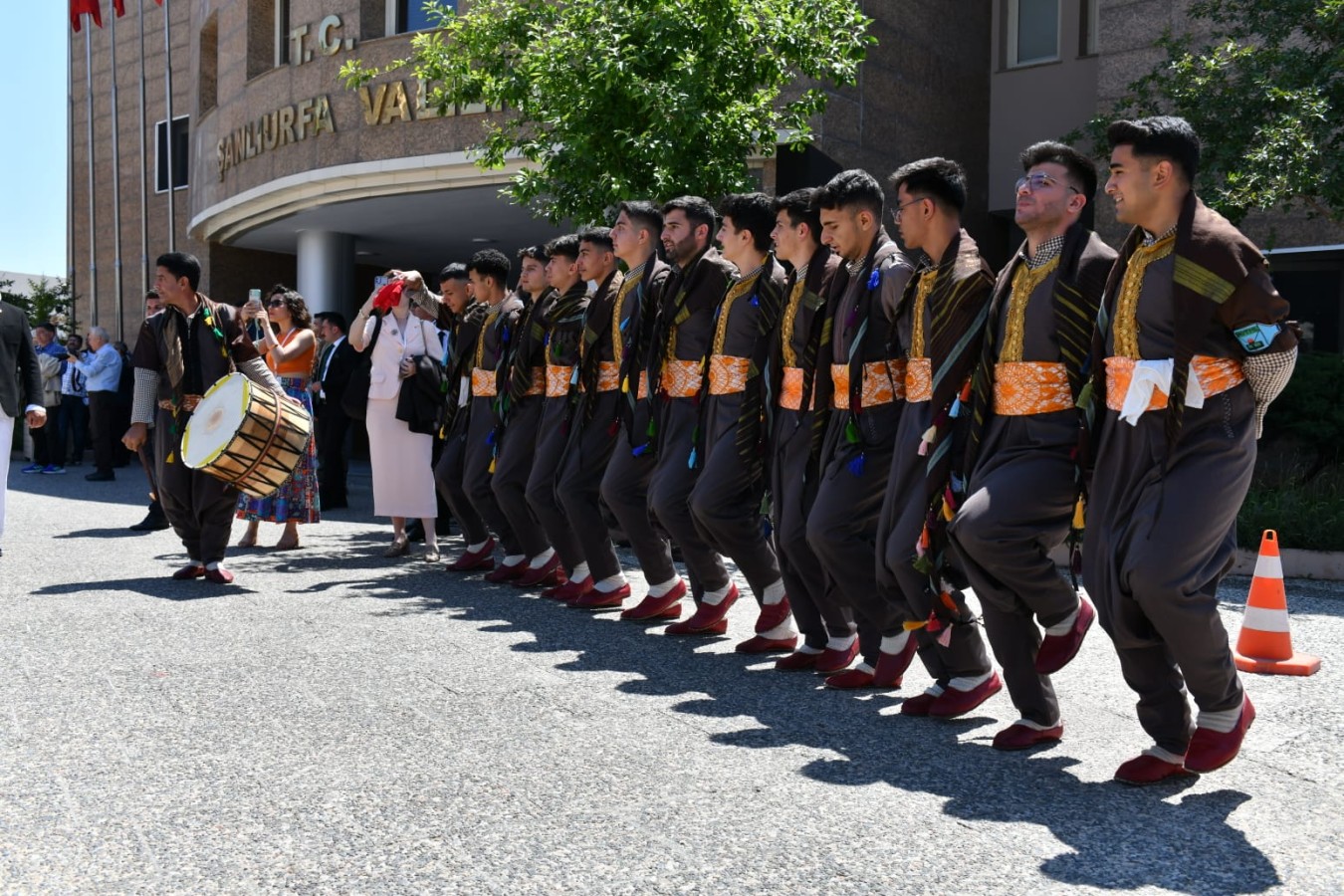 Şanlıurfa’da halk oyunları yarışmasına yoğun ilgi;