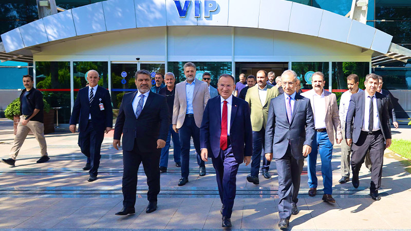 Bekir Bozdağ Şanlıurfa’da: Bayramlaşma programına katılacak