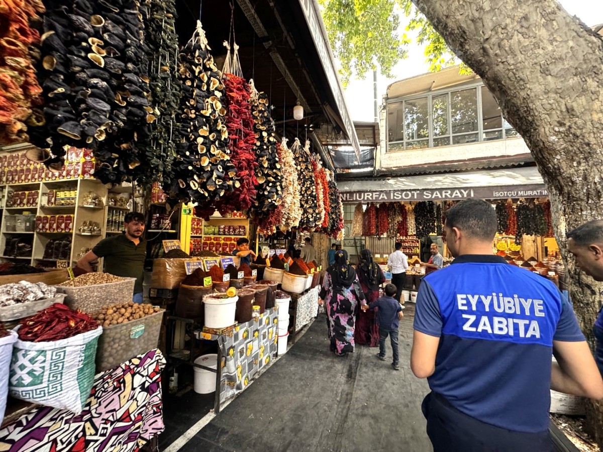 Şanlıurfa tarihi çarşılarındaki esnaftan uygulamaya tam destek;